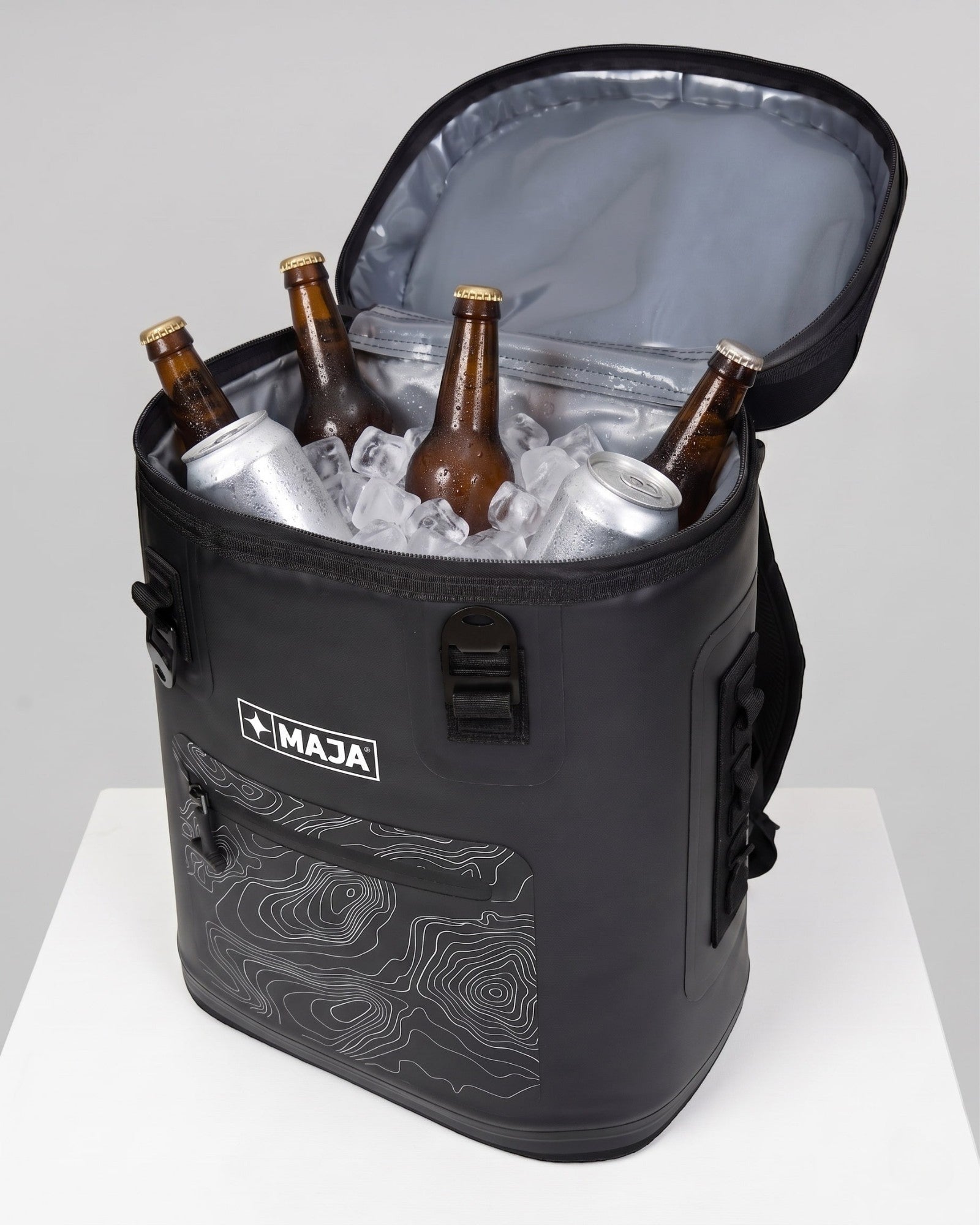Hielera Tipo Mochila MAJA® Santo 33 L