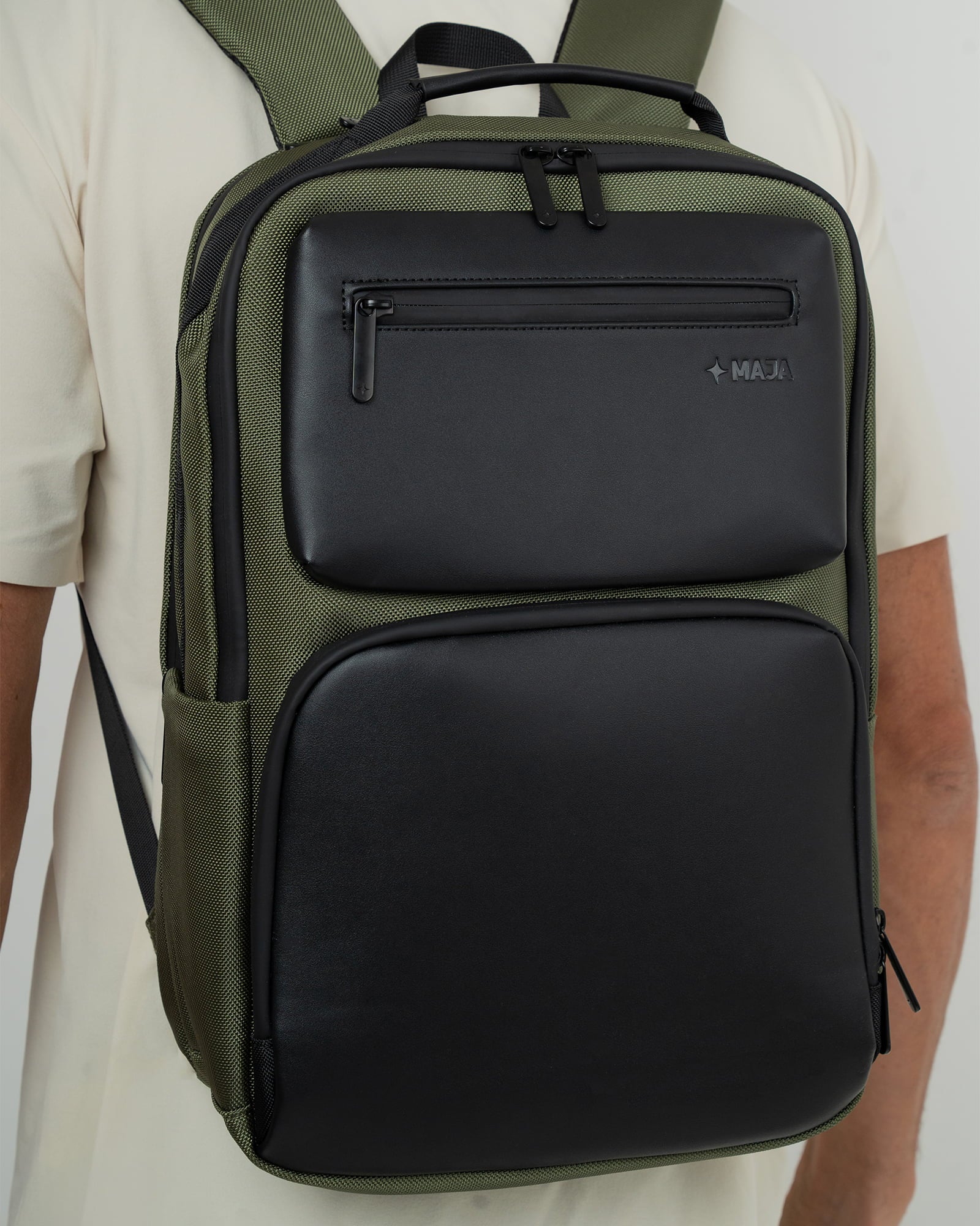 Mochila Formal MAJA® Ónix 20 L