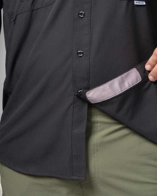 Camisa MAJA® Outdoor Signature, Negro, detalle, fit Relajado, Poliéster, con Tela antidesgarro, ideal para oficina