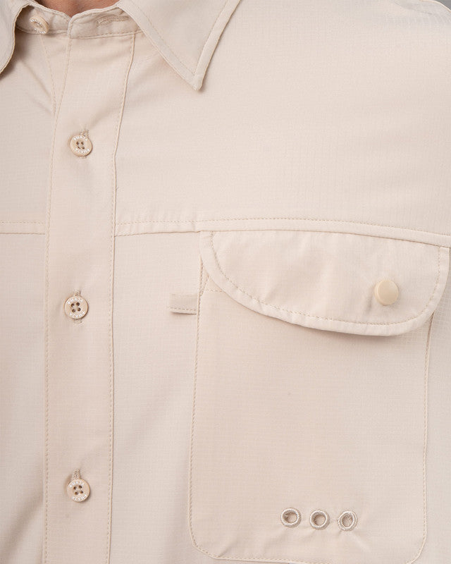 Camisa MAJA® Outdoor Signature, Khaki claro, vista lateral, fit Relajado, Poliéster, con Tela antidesgarro, ideal para oficina