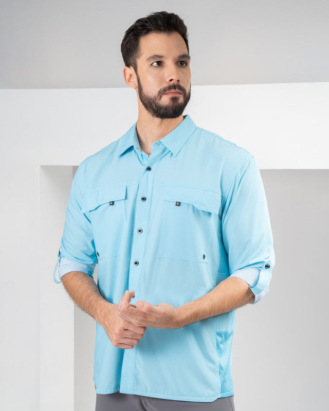 Camisa Outdoor Equipo MAJA®, Azul cielo, vista frontal, fit Relajado, Poliéster, con Tela antidesgarro, ideal para oficina