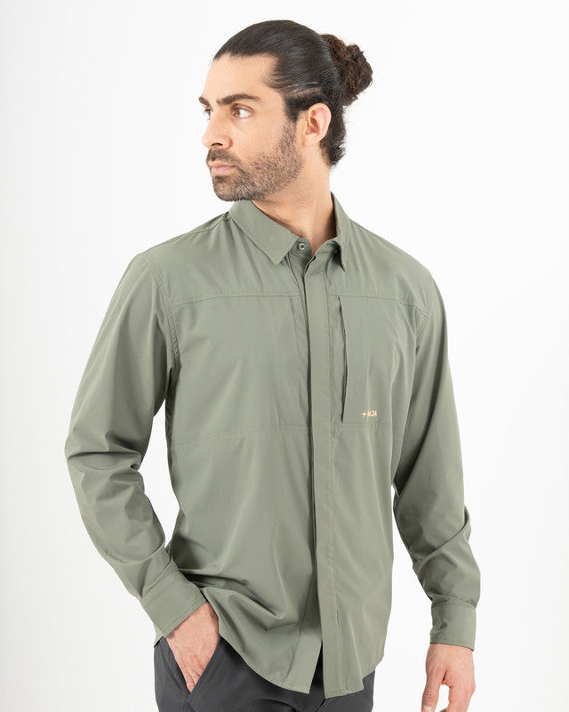 Camisa Pacífica, Olive green, vista frontal, fit Relajado, Poliéster, con Tela estiramiento 4 vías, ideal para oficina