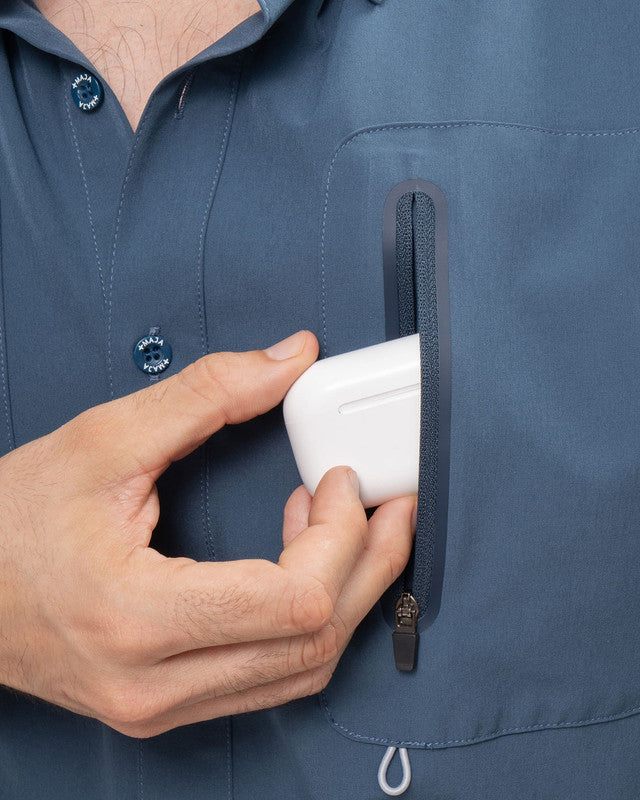 Camisa Bahía, Azul marino, vista lateral, fit Relajado, Poliéster, con Aberturas de ventilación, ideal para oficina