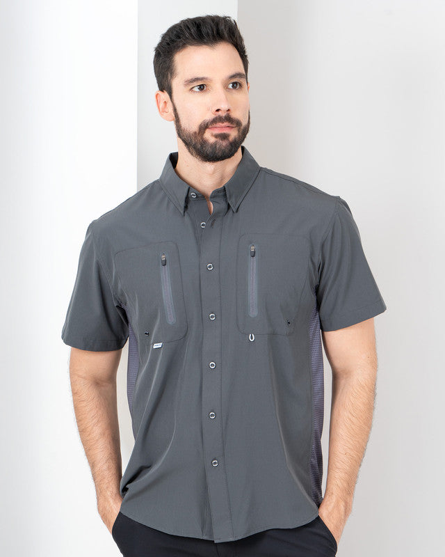 Camisa Bahía, Gris ceniza, vista frontal, fit Relajado, Poliéster, con Aberturas de ventilación, ideal para oficina