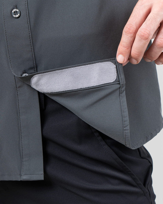 Camisa Bahía, Gris ceniza, vista lateral, fit Relajado, Poliéster, con Aberturas de ventilación, ideal para oficina