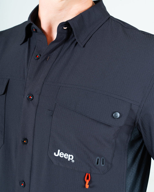 Camisa Fishing JEEP® x MAJA® Outdoor Cherokee Manga Larga, Negro, vista posterior, fit Relajado, Poliéster, con Tela antidesgarro, ideal para oficina
