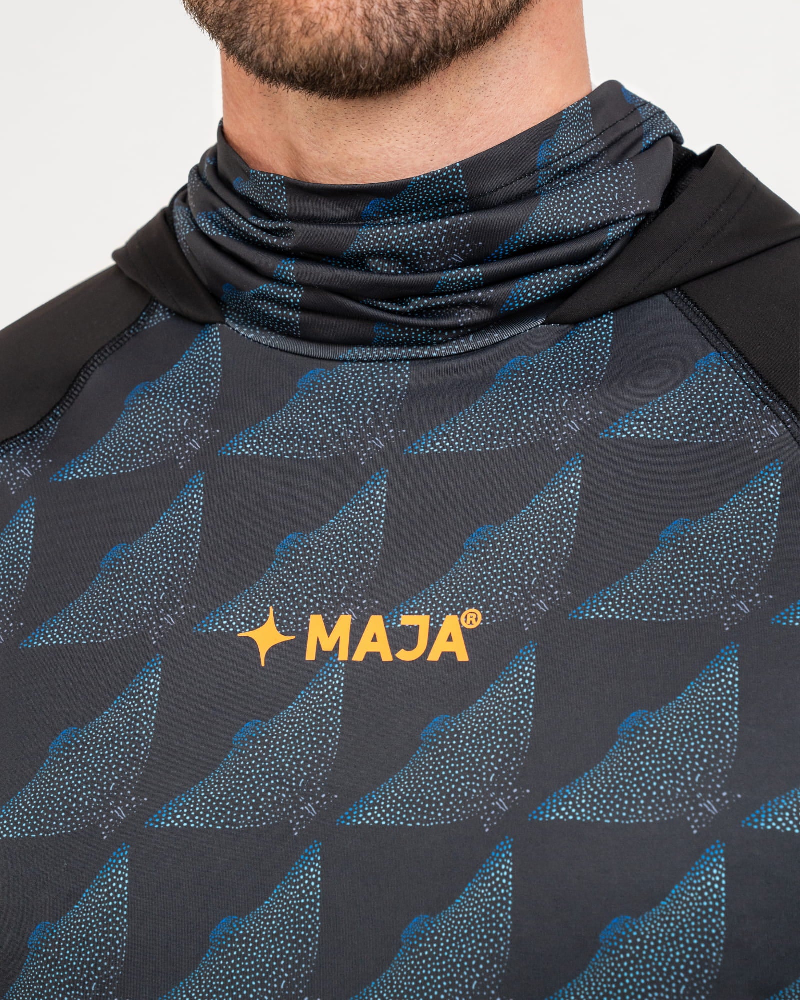 Camiseta Performance con Máscara Ambición