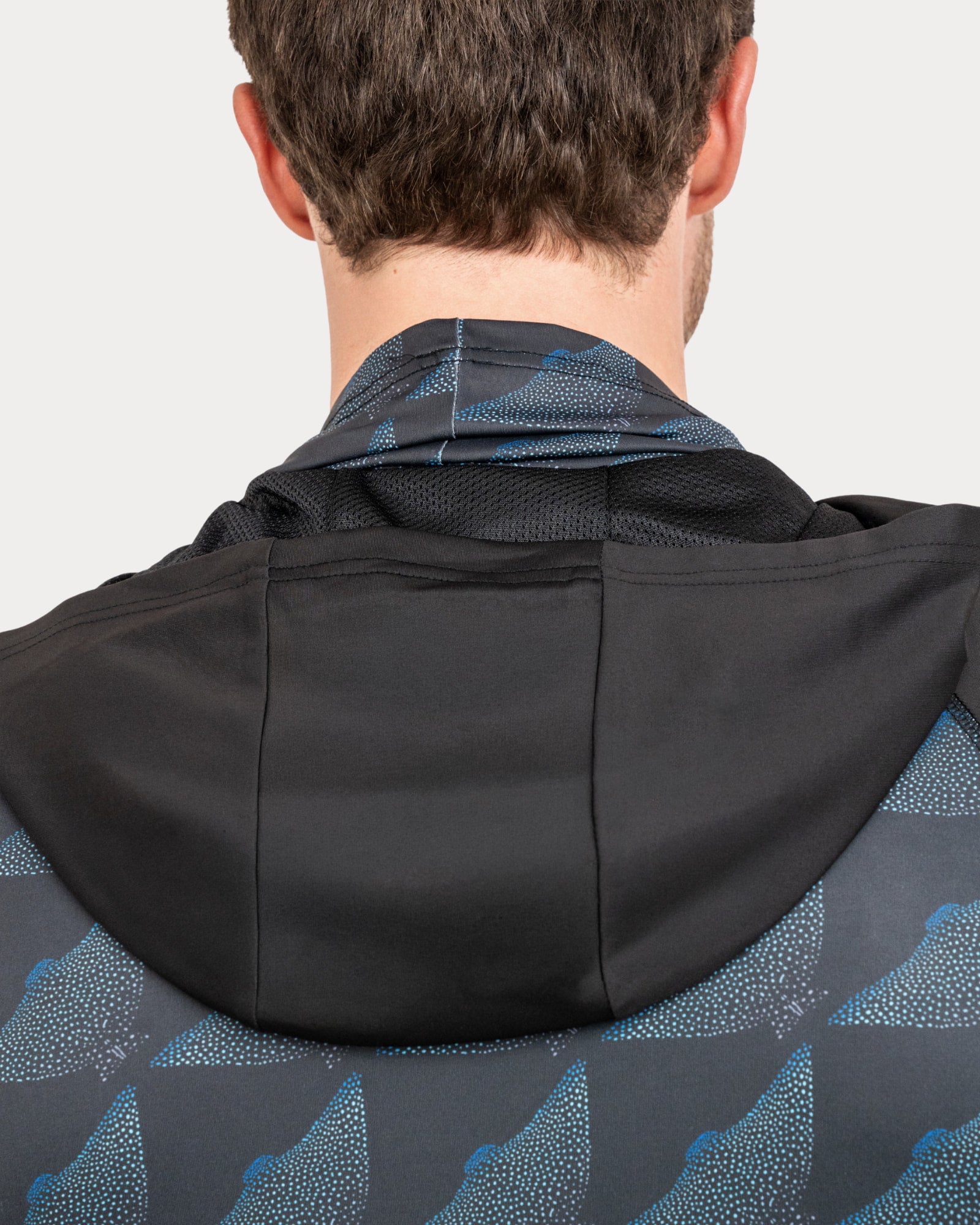 Camiseta Performance con Máscara Ambición
