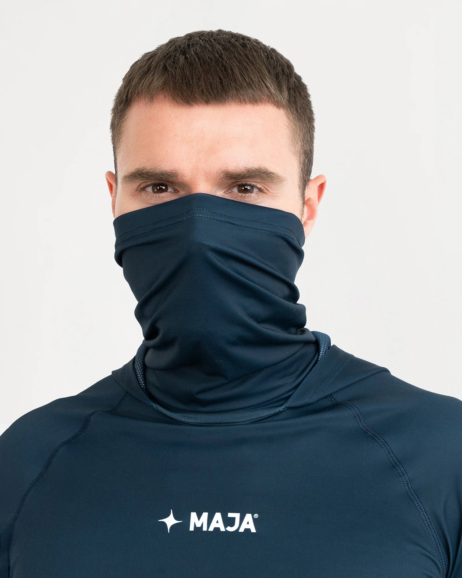 Playera Performance con Gorro y Máscara MAJA® Rocamar