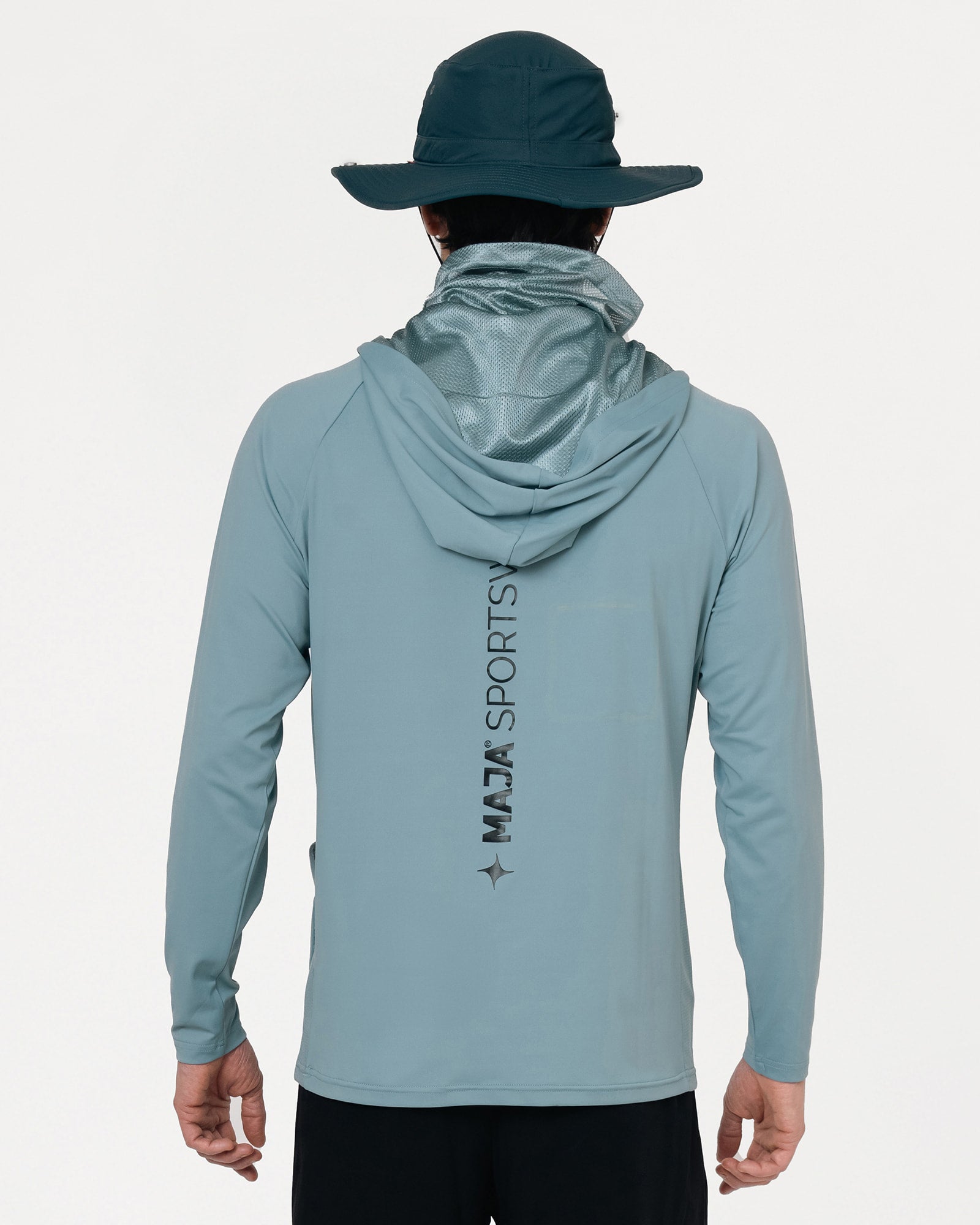 Playera Performance con Gorro y Máscara MAJA Bamboo