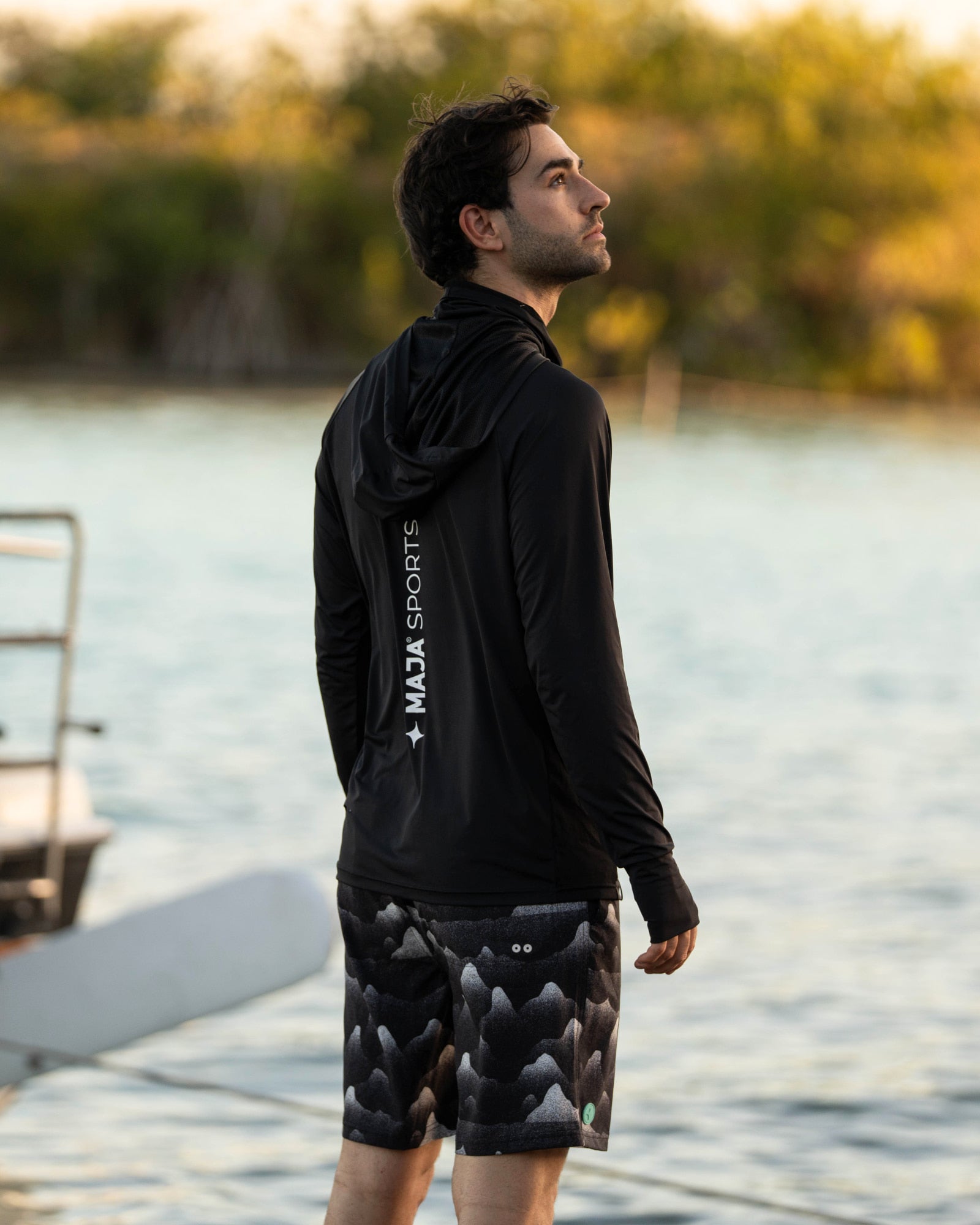 Playera Performance con Gorro MAJA® Costa