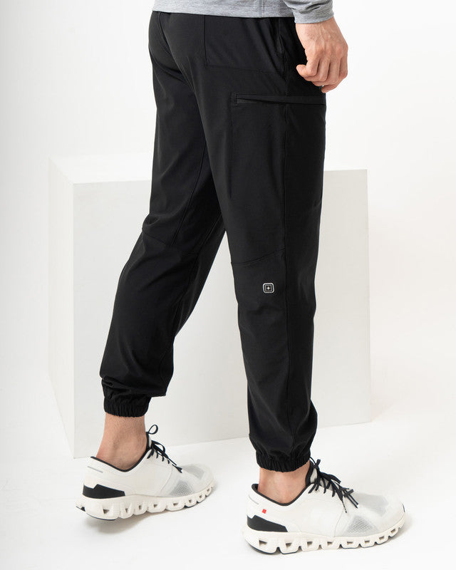 Jogger Pants MAJA® Active Sendero, Negro, vista posterior, fit Slim, Poliamida, con Tela estiramiento 4 vías, uso versátil
