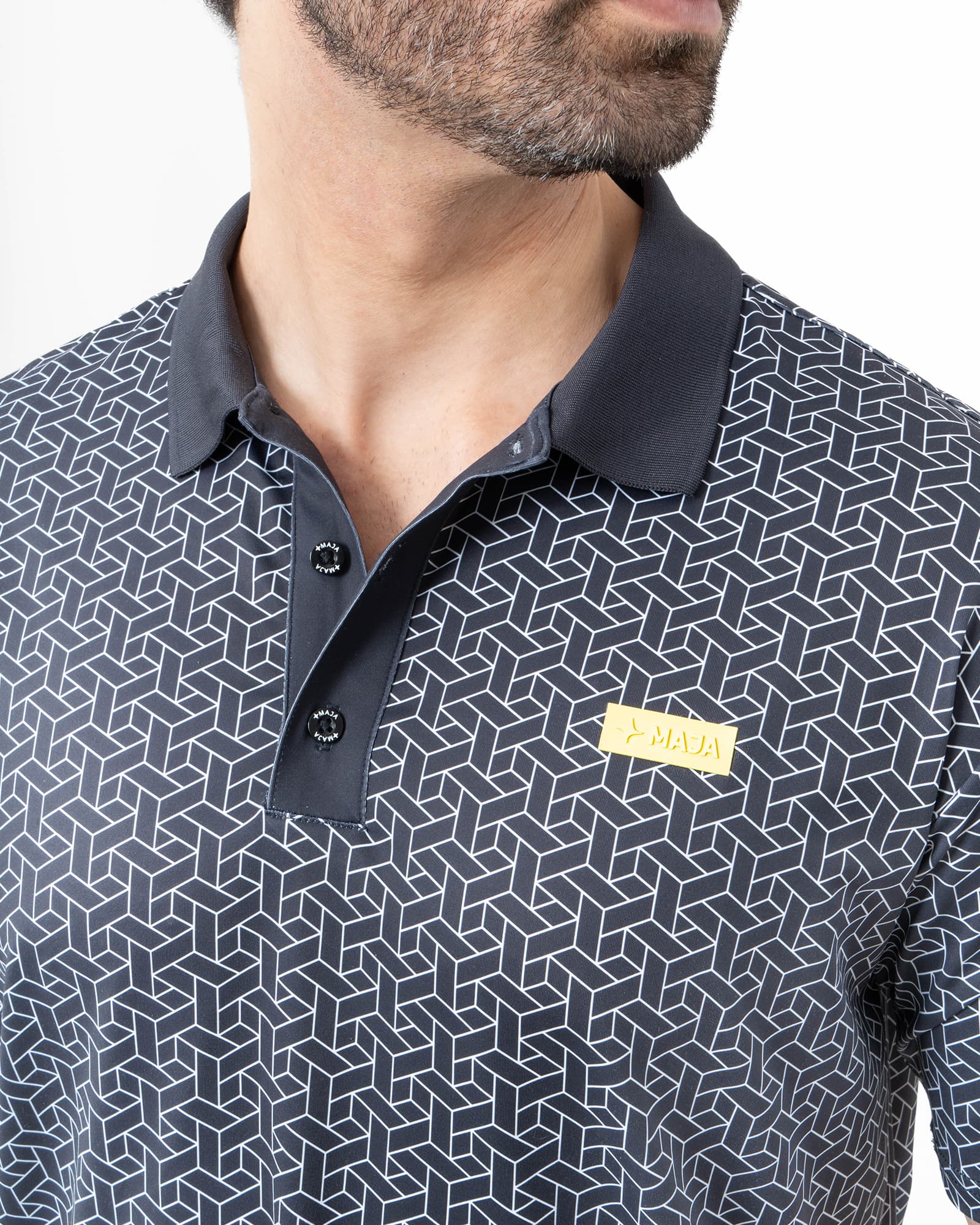 MAJA® Polo, Artesanía negro, vista lateral, fit Regular, Poliéster, con Protección UV UPF50+, uso versátil