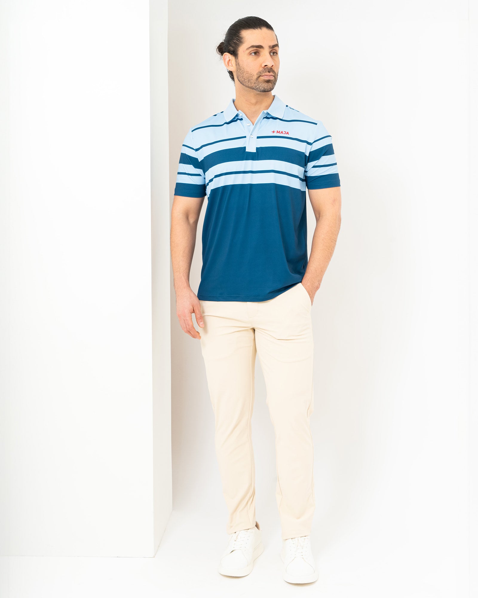 Polo Pure Line, Rayada azul, detalle, fit Regular, Poliéster, con Tela estiramiento 4 vías, uso versátil