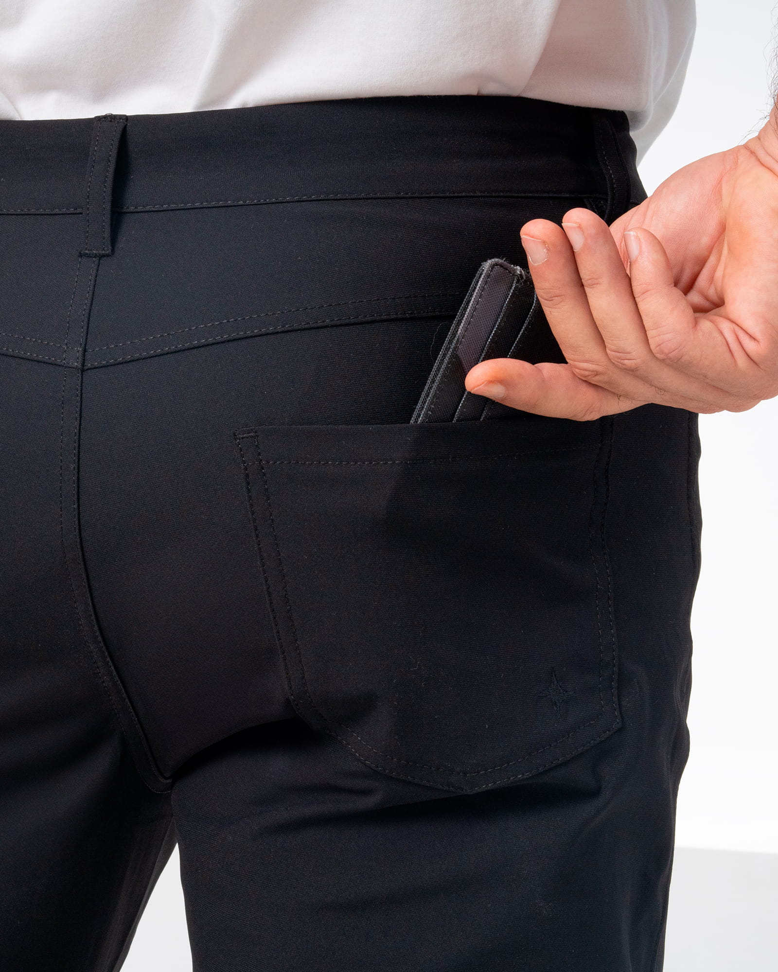 Pantalón Origen®, Negro, detalle, fit Regular, Poliéster, con Tela estiramiento 4 vías, uso versátil