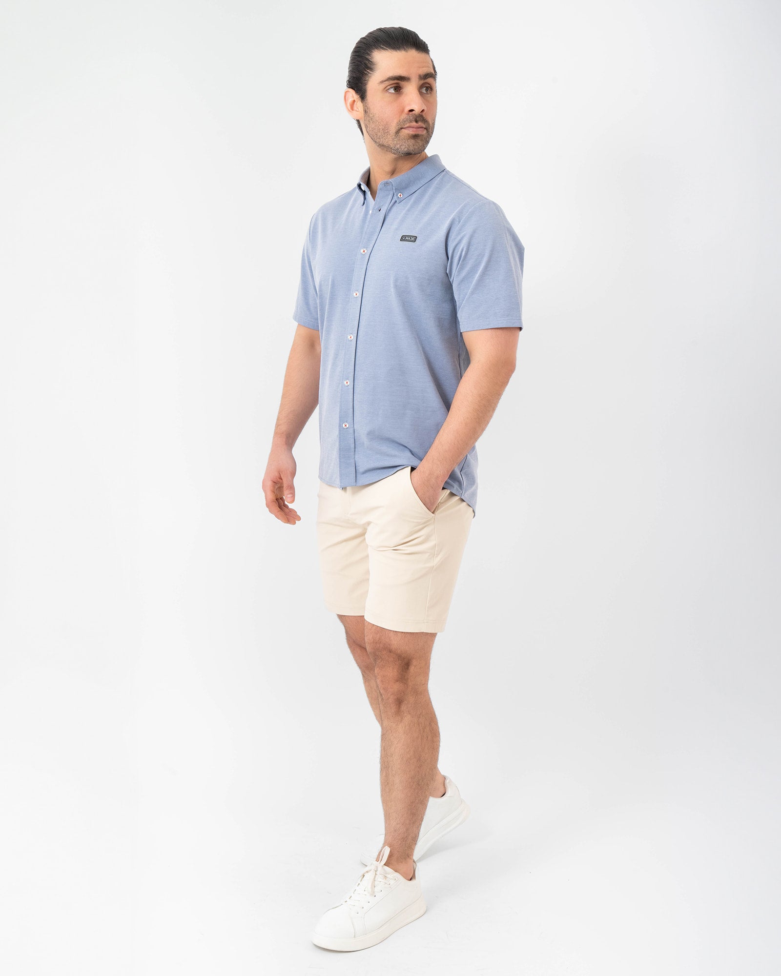 Short Slim MAJA® Formal, Khaki, detalle, fit Slim, Poliéster, con Tela estiramiento 4 vías, cómoda para entrenamiento