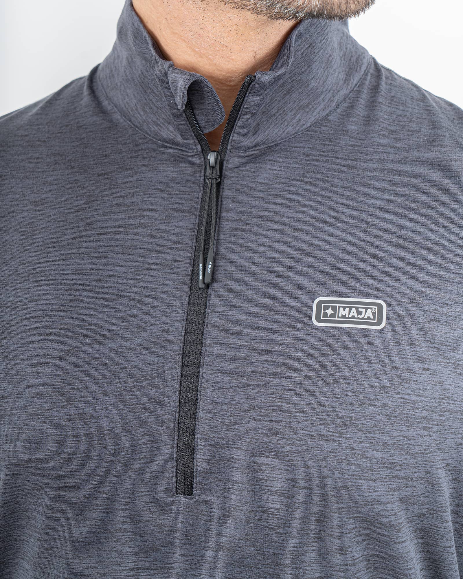 Pullover Andrews, Negro, vista lateral, fit Regular, Poliéster, con Tela estiramiento 4 vías, perfecta para climas fríos