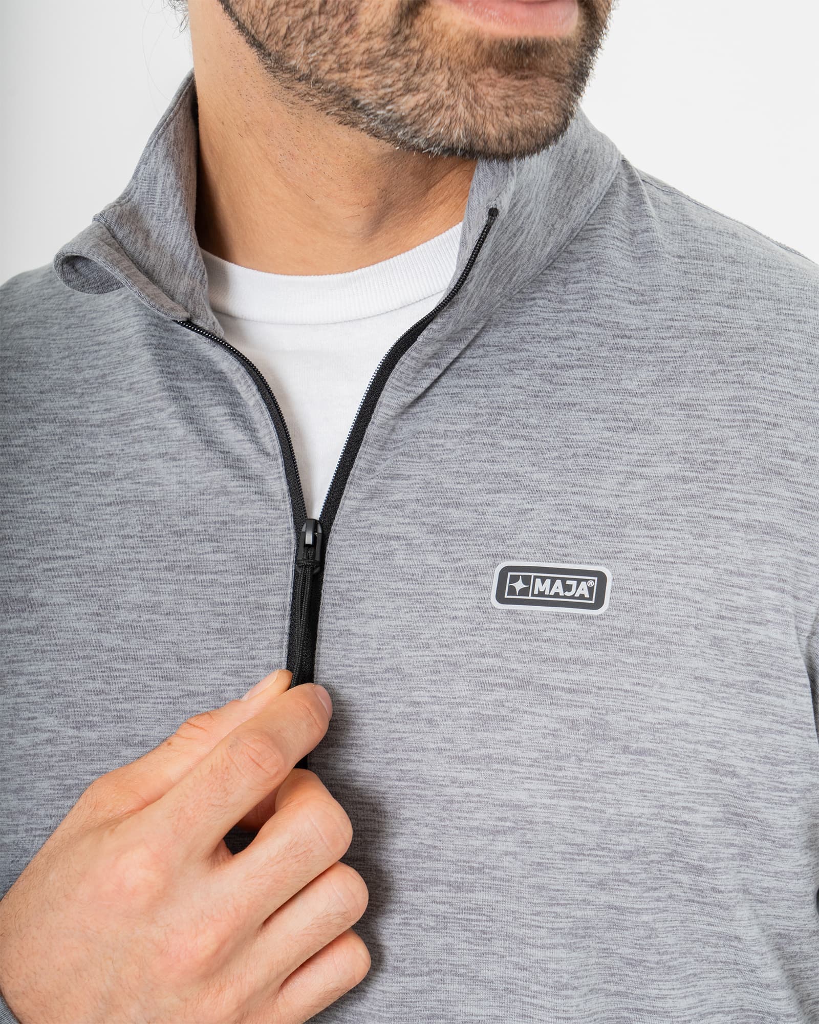 Pullover Andrews, Gray Jaspe, vista lateral, fit Regular, Poliéster, con Tela estiramiento 4 vías, perfecta para climas fríos