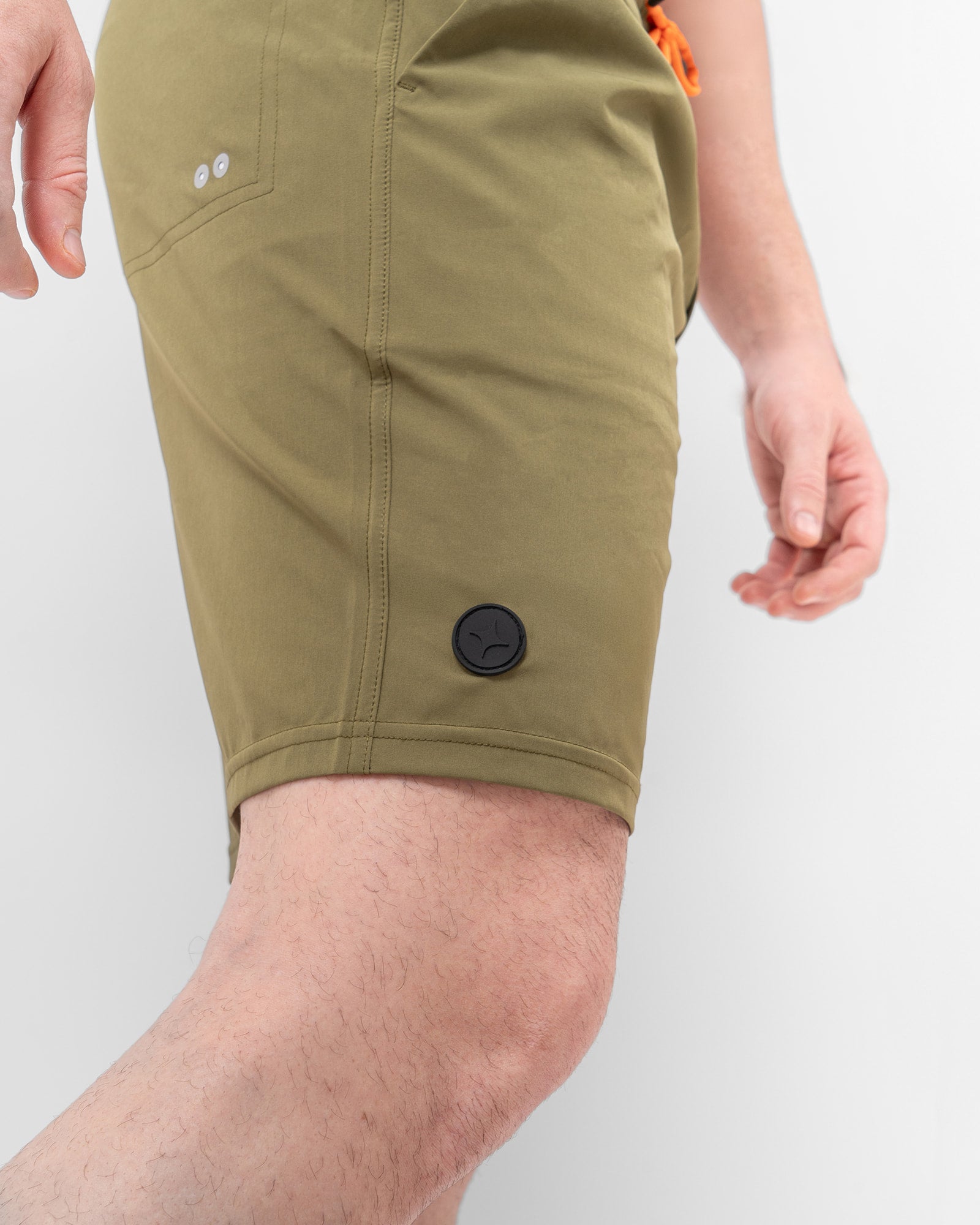 Short de Baño MAJA®, Olive green, vista lateral, fit Relajado, Poliéster, con Tela estiramiento 4 vías, uso versátil