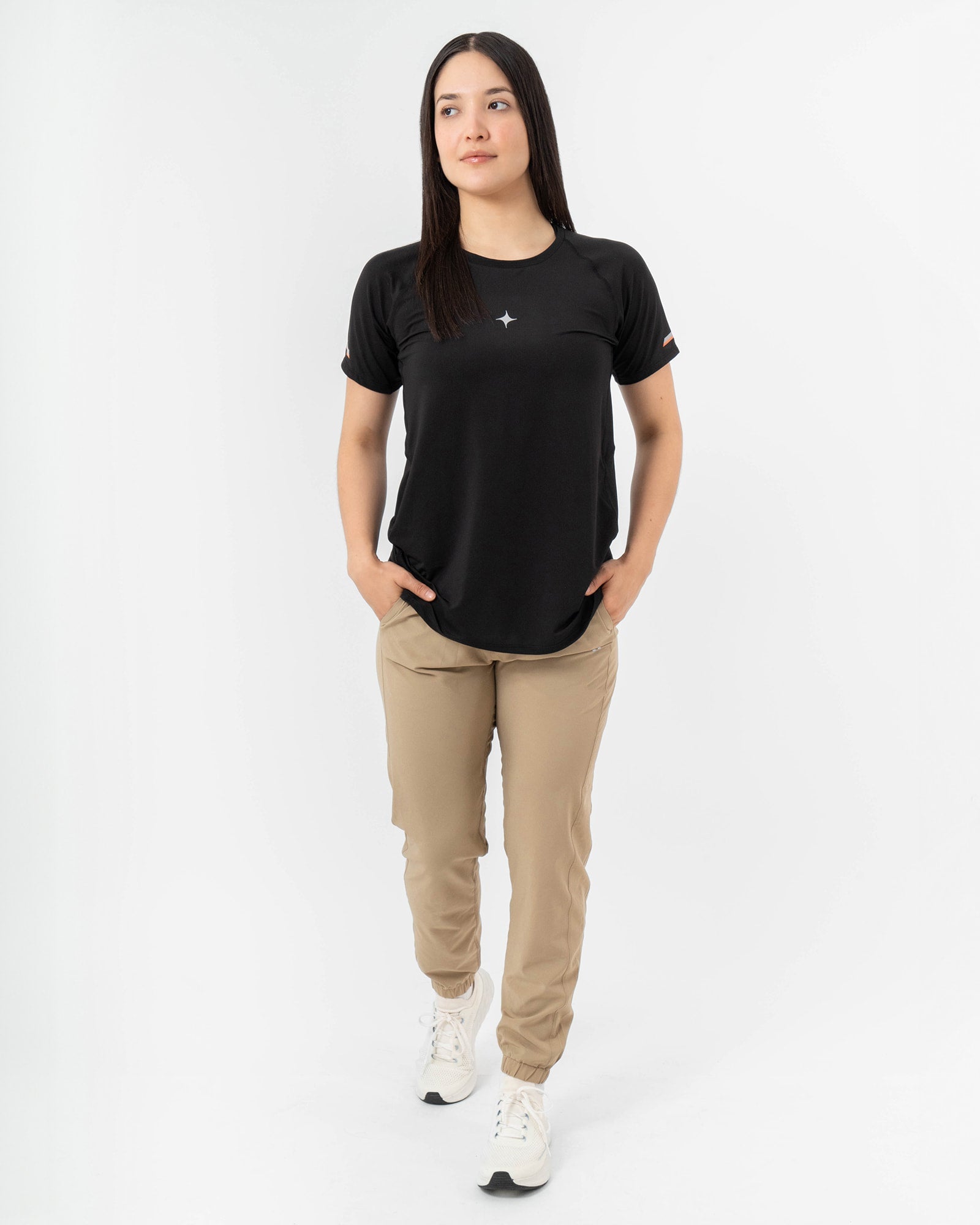 Playera MAJA® Estrella, Negro, detalle, fit Regular, Poliéster, con Branding con reflectivo, uso versátil