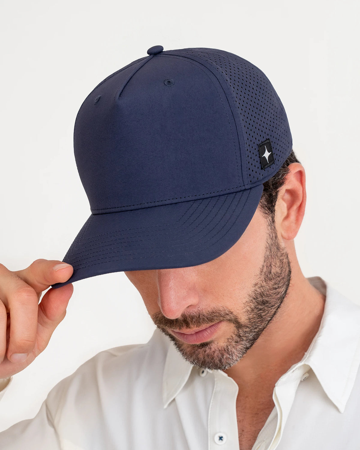 Gorra Perforada MAJA® Corp