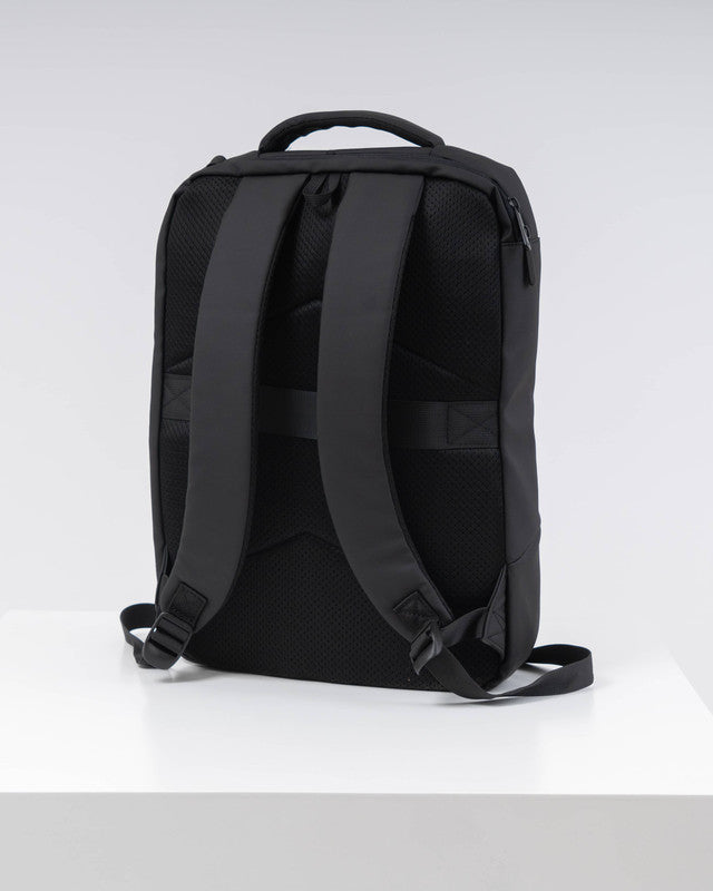 Mochila Misión MAJA®, Negro, vista posterior, Poliéster, ideal para llevar tus esenciales