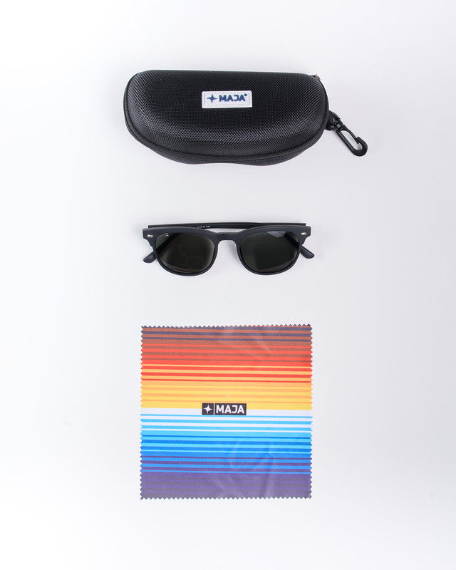 Lentes de Sol MAJA®, Negro, detalle, TR90, con Protección UV UPF50+, uso versátil