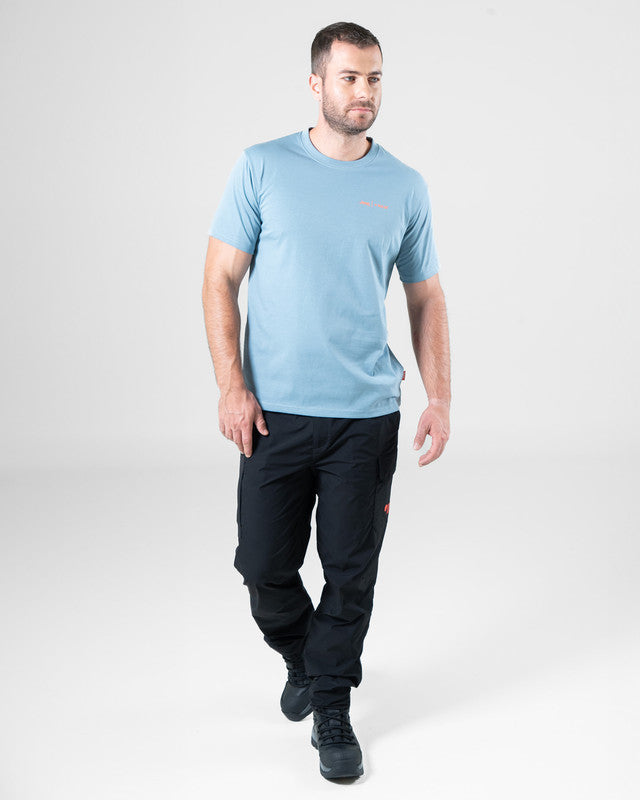 Camiseta Gráfica JEEP® x MAJA® Icon Wrangler, Azul acero, detalle, fit Relajado, Algodón, con Tela estiramiento 4 vías, uso versátil