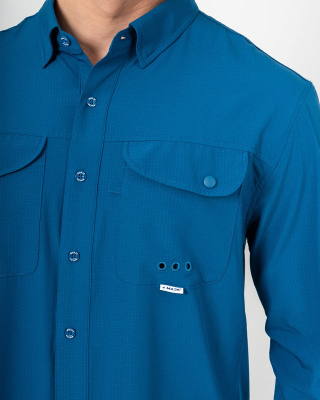 Camisa MAJA® Outdoor Signature, Azul, vista lateral, fit Relajado, Poliéster, con Tela antidesgarro, ideal para oficina