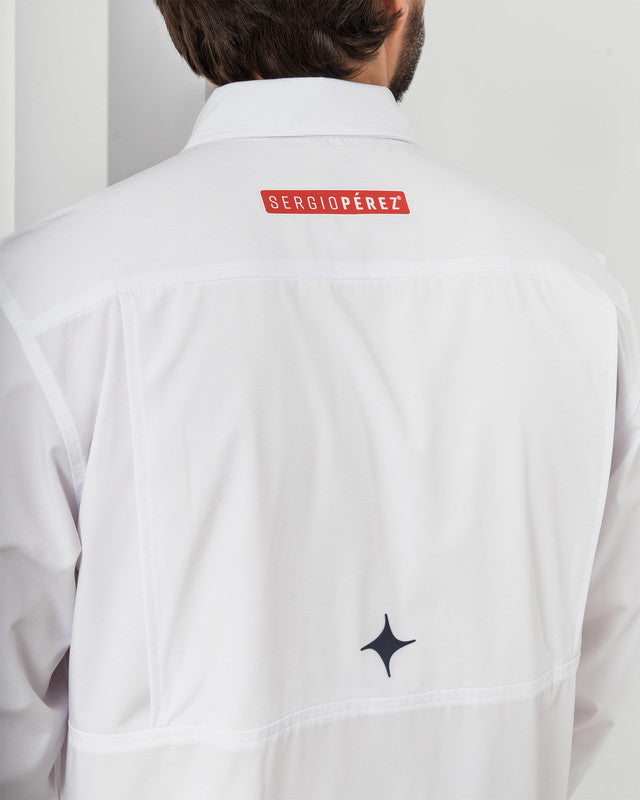 Camisa Pacífica, Blanco, vista lateral, fit Relajado, Poliéster, con Tela estiramiento 4 vías, ideal para oficina