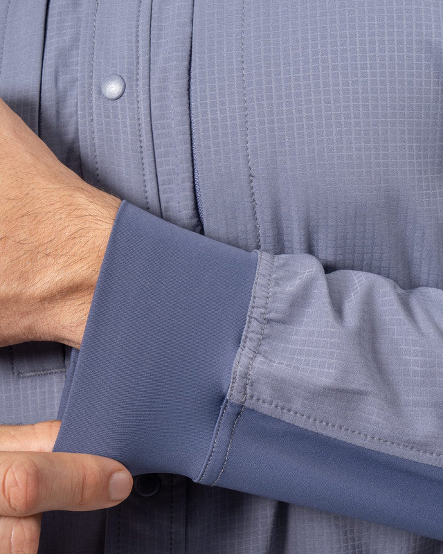 Camisa Outdoor Navío, Gris, detalle, fit Relajado, Poliéster, con Lavar a máquina con ciclo delicado de agua fría, ideal para oficina