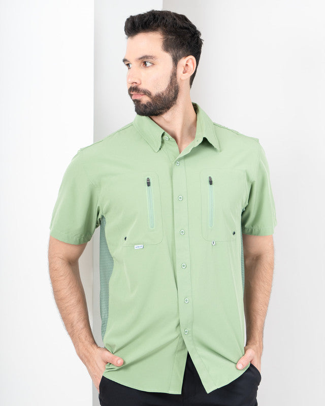 Camisa Bahía, Verde pálido, vista frontal, fit Relajado, Poliéster, con Aberturas de ventilación, ideal para oficina