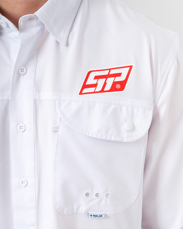 Camisa MAJA® Outdoor Signature, Blanco, vista lateral, fit Relajado, Poliéster, con Tela antidesgarro, ideal para oficina