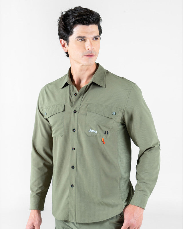 Camisa Fishing JEEP® x MAJA® Outdoor Cherokee Manga Larga, Verde, vista frontal, fit Relajado, Poliéster, con Tela antidesgarro, ideal para oficina