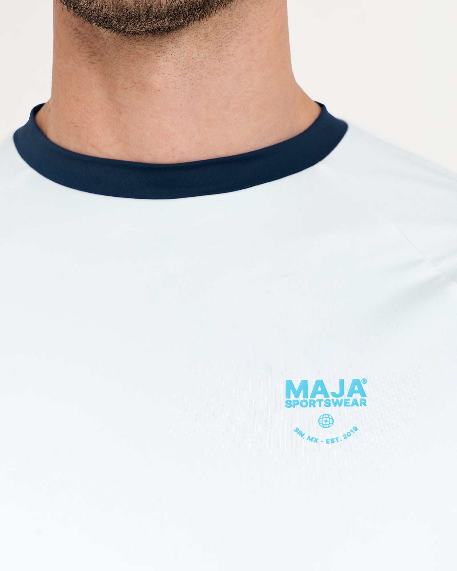 Playera Rashguard MAJA® Emblema