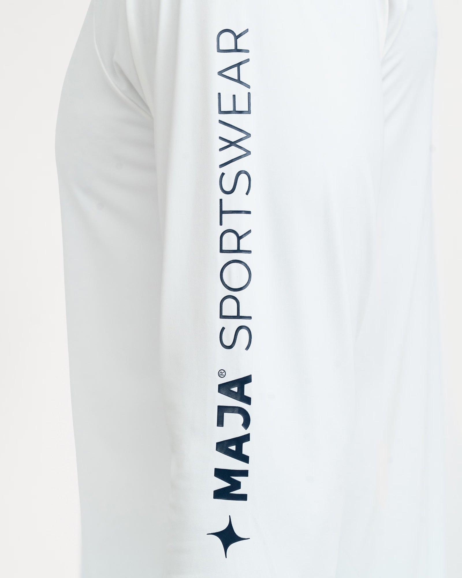 Playera Rashguard MAJA® Emblema