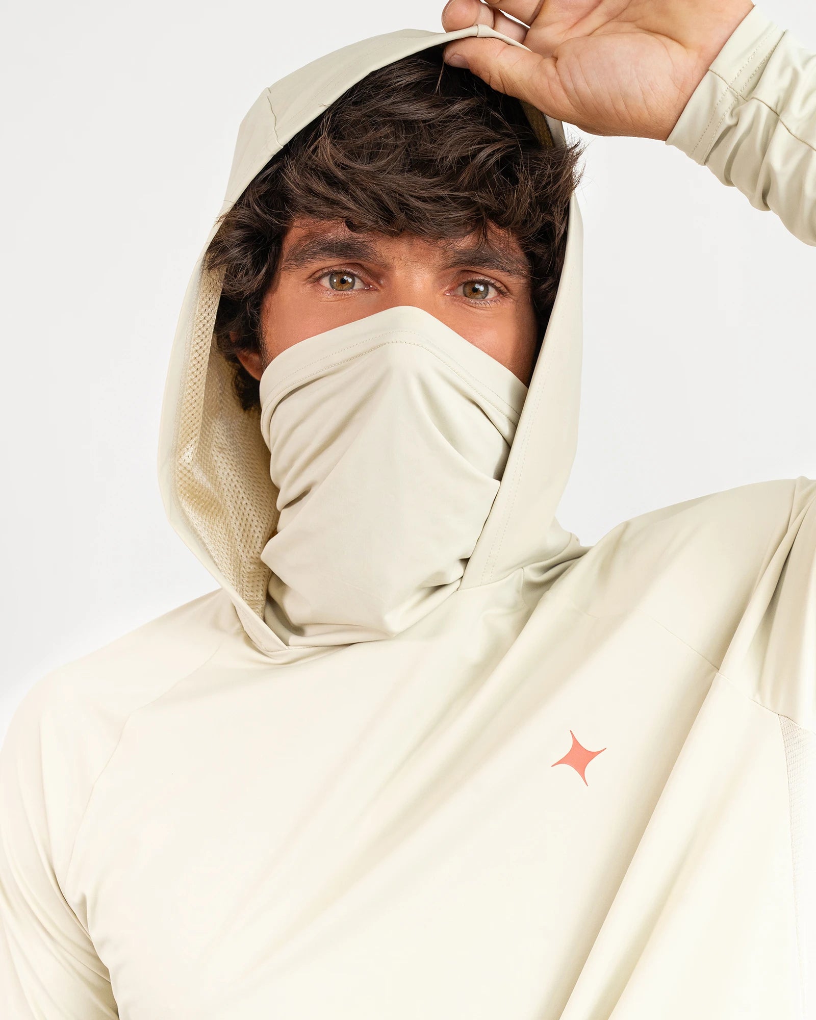Playera Performance con Gorro MAJA® Marea