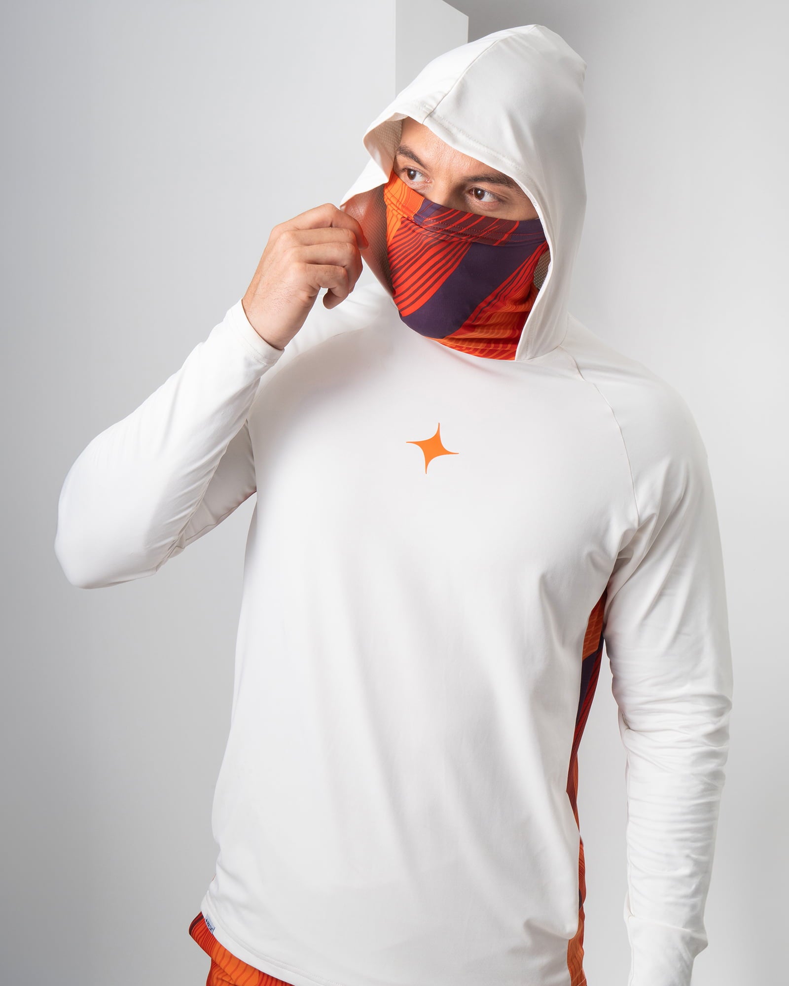 Camiseta Performance con gorro y máscara Sierra