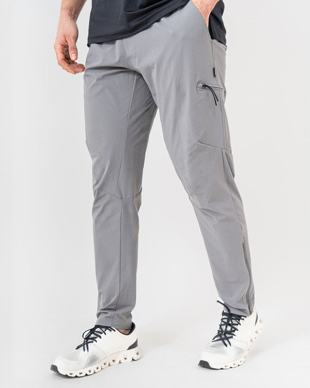 Jogger Active Camino, Gris, vista frontal, fit Slim, Poliamida, con Tela estiramiento 4 vías, uso versátil