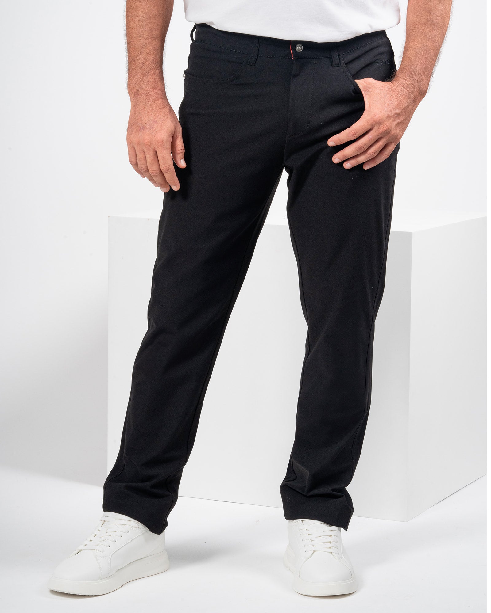 Pantalón Origen®, Negro, vista frontal, fit Regular, Poliéster, con Tela estiramiento 4 vías, uso versátil