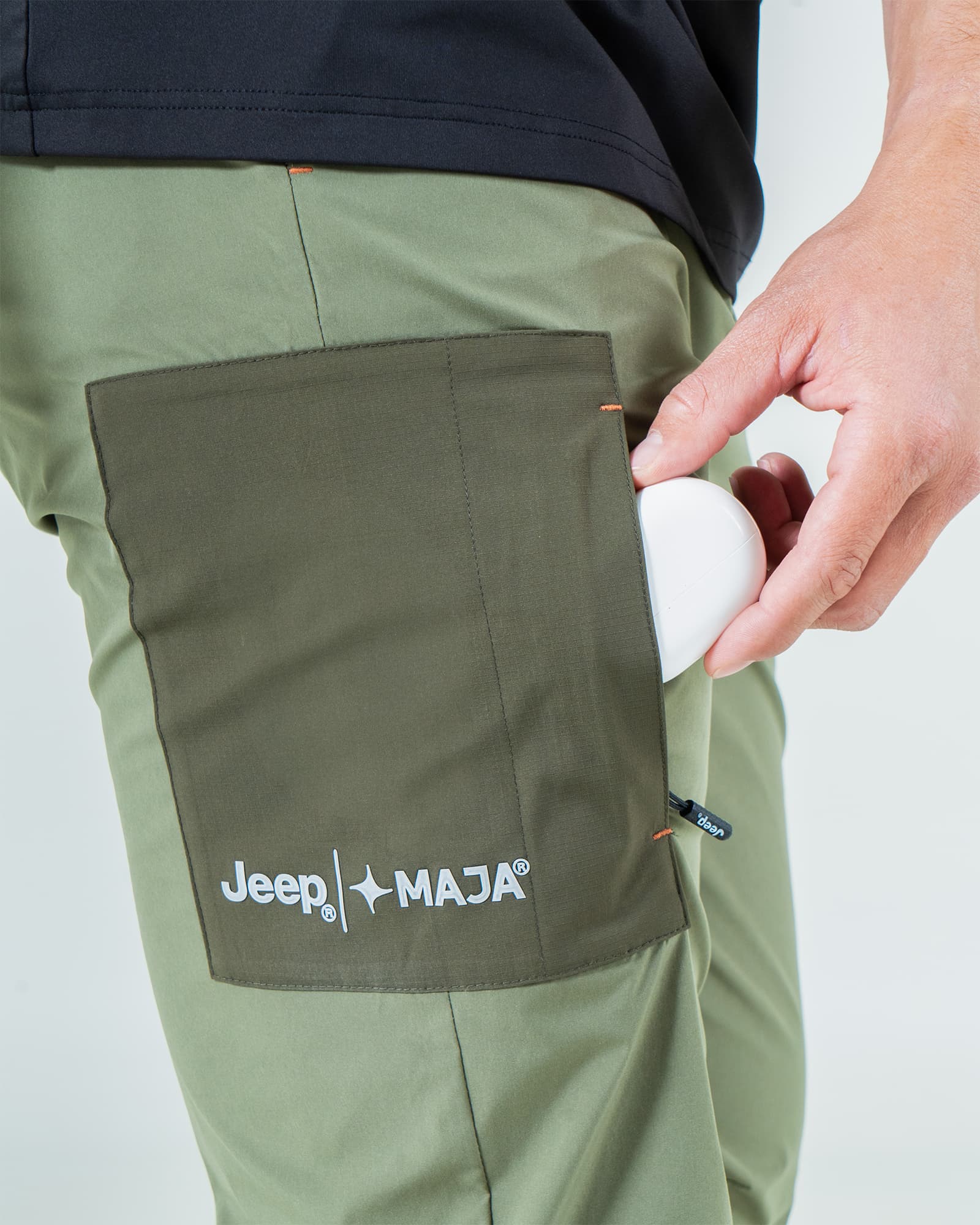 Pantalón JEEP® x MAJA® Gladiator
