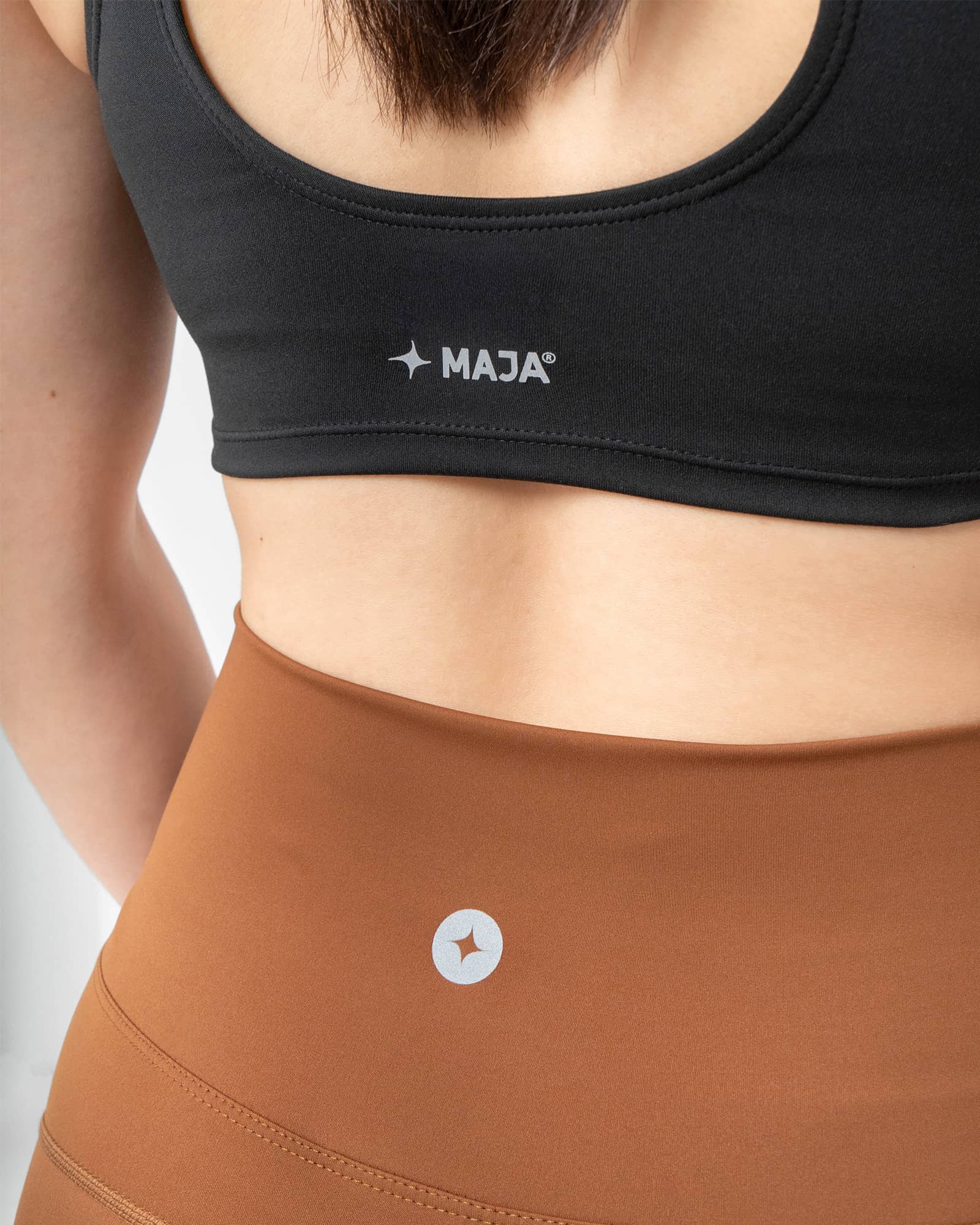 Leggings Active Horizonte, Café, vista lateral, fit Slim, Poliéster, con Tela estiramiento 4 vías, cómoda para entrenamiento