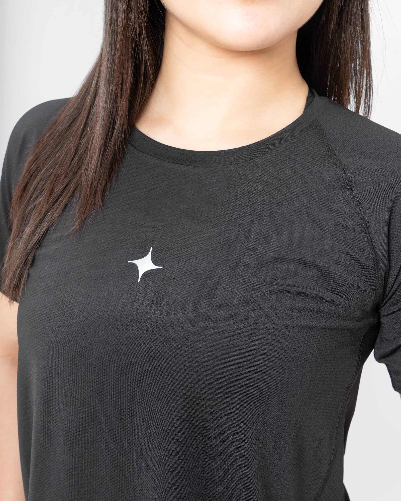 Playera MAJA® Estrella, Negro, vista lateral, fit Regular, Poliéster, con Branding con reflectivo, uso versátil