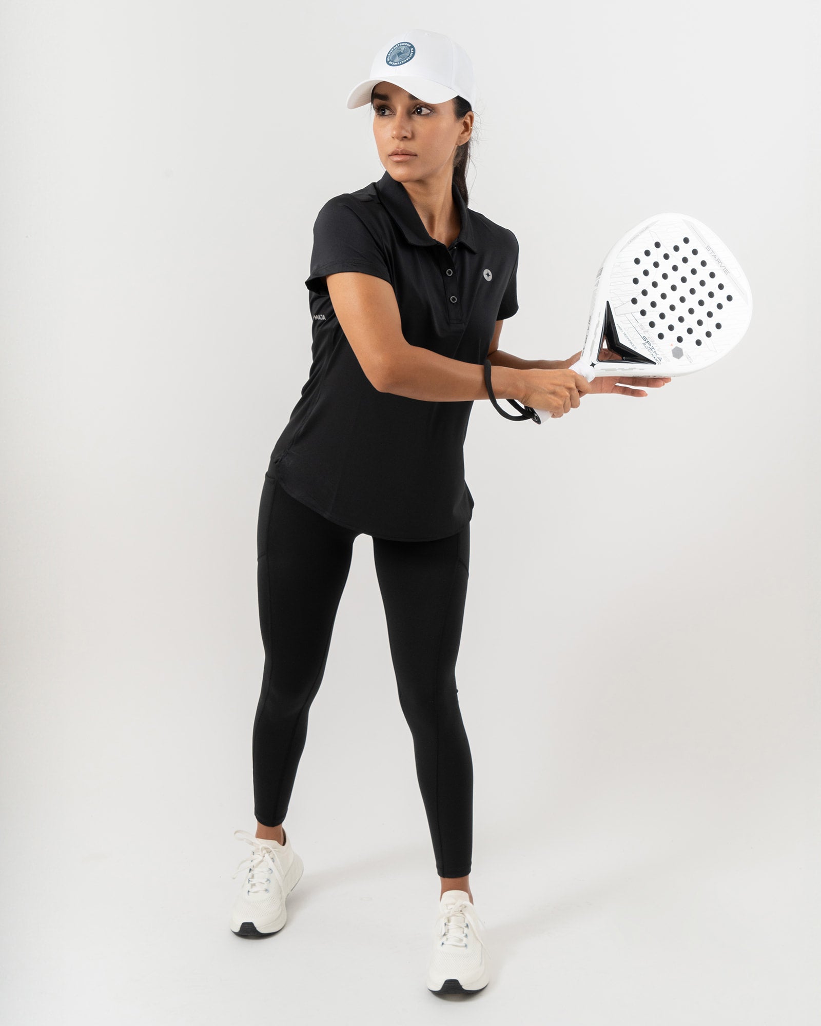 Polo Ocaso, Negro, detalle, fit Slim, Poliéster, con Branding con reflectivo, uso versátil