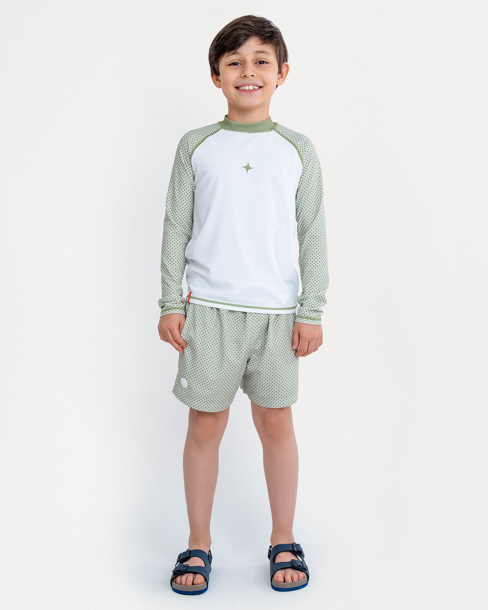 Set Playera Performance y Boardshort MAJA® KIDS