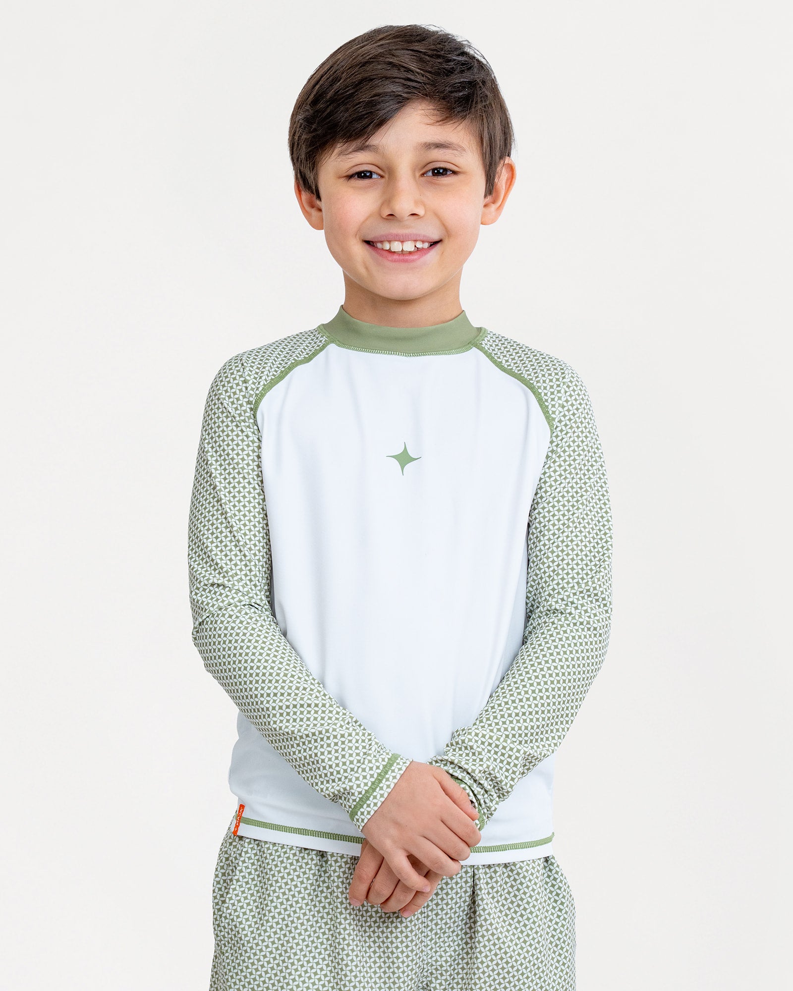 Set Playera Performance y Boardshort MAJA® KIDS