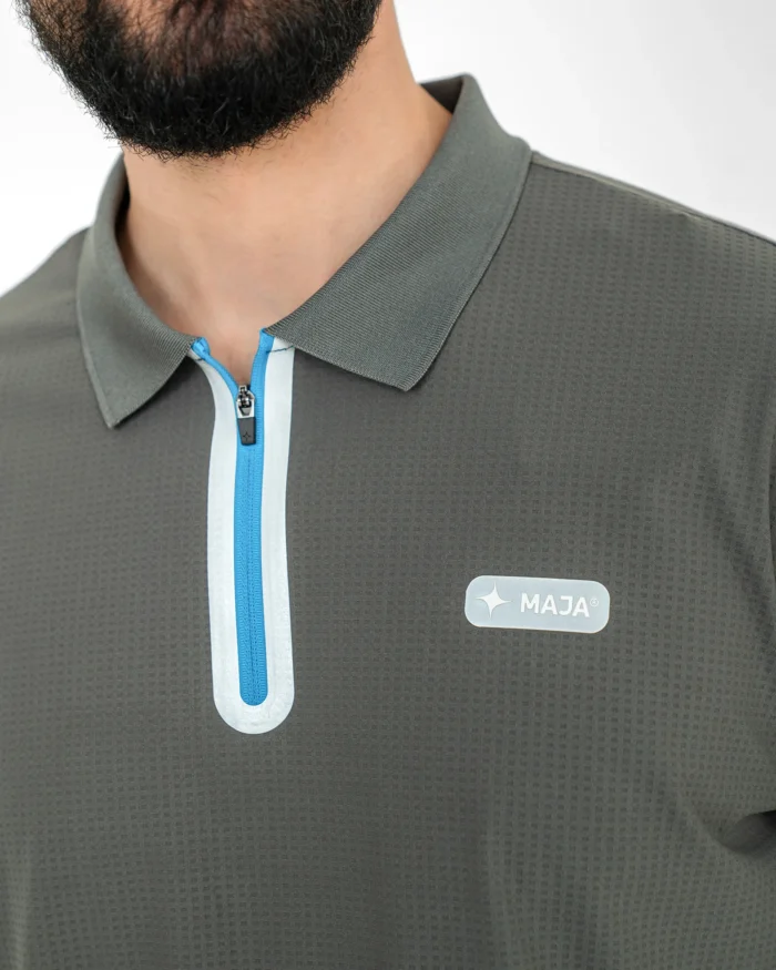 Playera tipo Polo MAJA® Paddock Edición Checo Pérez - Image 3